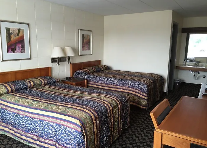 Starved Rock Motor Hotel 2*